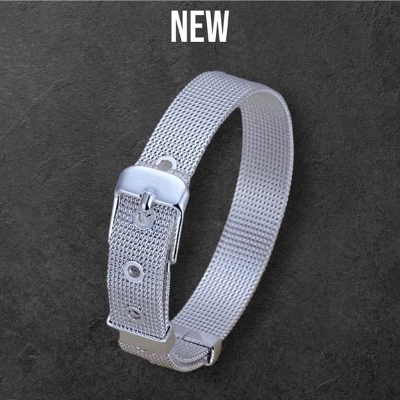 New Silver Plated Belt Buckle Bracelet - Picture 1 of 5